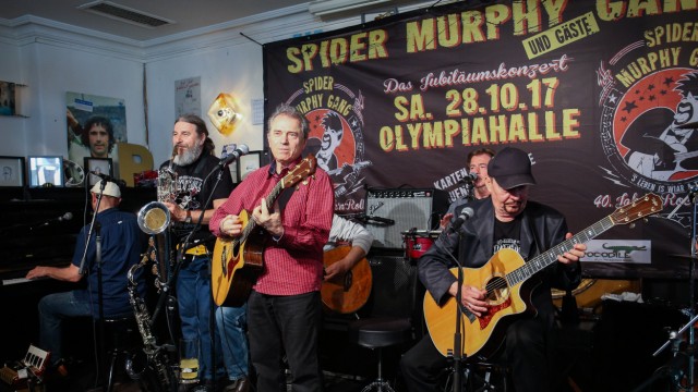 Spider Murphy Gang PK im Vereinsheim für Konzert am 28 10 17 München 21 04 16