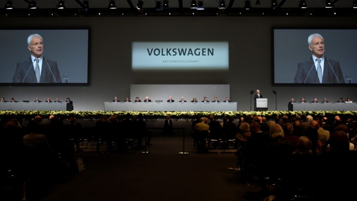 Volkswagen CEO Matthias Mueller delivers his speech at the annual shareholder meeting in Hanover