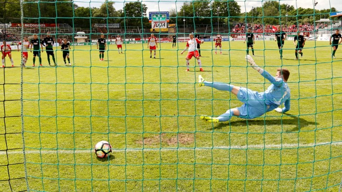 Preussen Muenster v Jahn Regensburg - 3. Liga