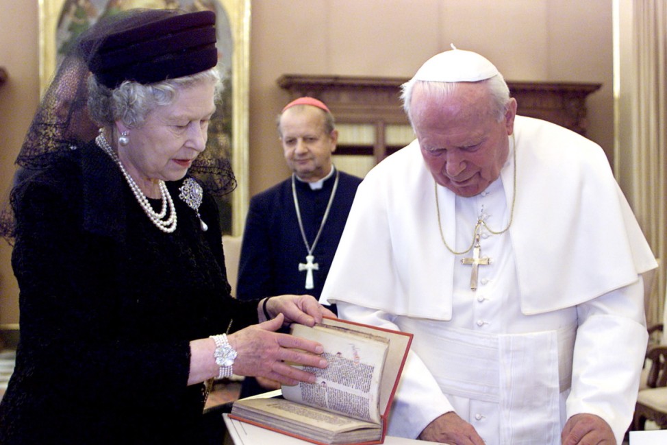 Queen Elizabeth II.: Die königliche Stylistin plaudert