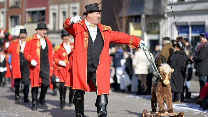 Belgien: Karneval in Eupen: Die Deutschsprachige Gemeinschaft hat 77 000 Einwohner und sogar einen Ministerpräsidenten. Und jetzt auch eine andere Bezeichnung: Ostbelgien, wenn auch nur inoffiziell.