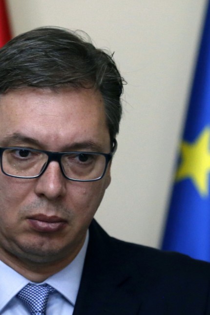 Serbien: Aleksandar Vučić übernimmt an diesem Mittwoch das Präsidentenamt in Serbien. Kanzlerin Angela Merkel würdigte ihn für seine Reformen. Daheim ist er umstritten.