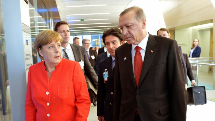 Nato-Gipfel - Merkel - Erdogan