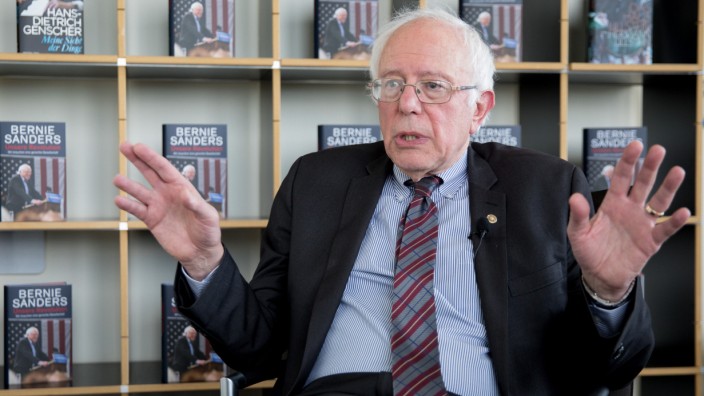 Buchvorstellung 'Unsere Revolution' von und mit Bernie Sanders