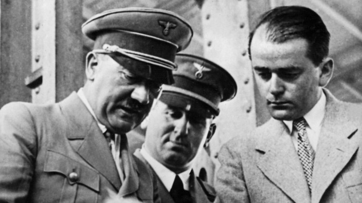 Adolf Hitler mit Albert Speer, 1935