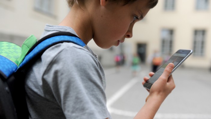 Schule: Ist das Handyverbot an Schulen zeitgemäß?