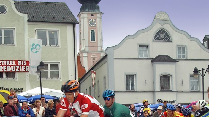 Ilse Aigner kommt am 20. Juni: Um 13 Uhr startet am Pfingstmontag zum 21. Mal das Radrennen rund um den Wartenberger Marktplatz.