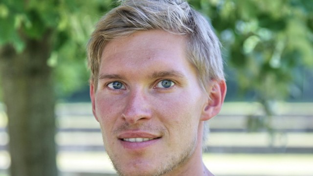 Slacklinen mit Stadtblick: Lukas Irmler hat den Weltrekord geknackt.