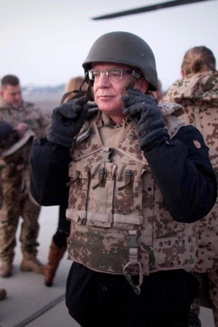 Verteidigungsminister Thomas de Maiziere besucht Afghanistan