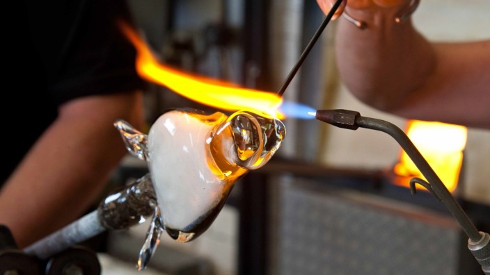 Ausbildung: Auch der Beruf des Glasmachers ist selten geworden.