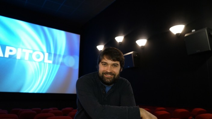 Capitol-Kino in Unterschleißheim: Seit knapp zehn Jahren betreibt Stefan Stefanov das "Capitol" in Lohhof. Für sein Filmprogramm wurde er mehrfach ausgezeichnet.