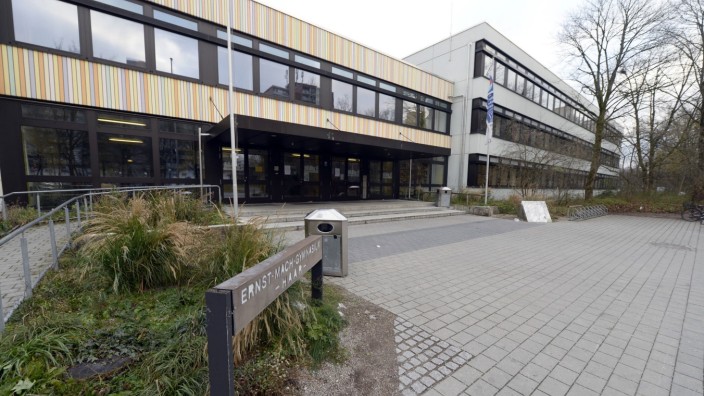 Künftiges Gymnasium: Am Ernst-Mach-Gymnasium in Haar kommen zwei Drittel der Schüler aus München. Im künftigen Unterföhringer Gymnasium wird es ähnlich sein.