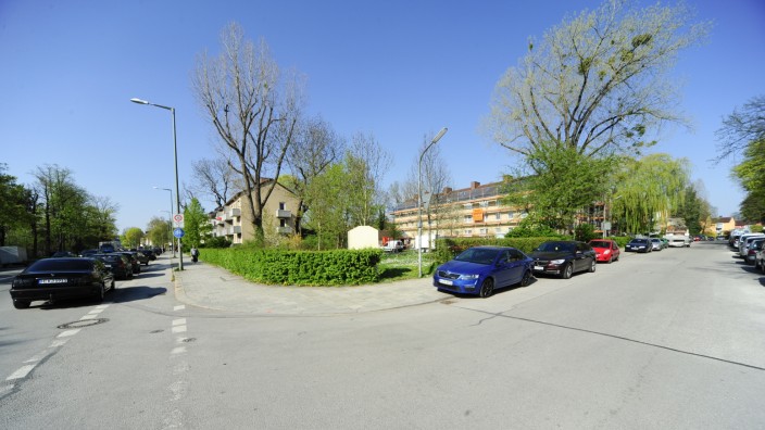 Ramersdorf: Streitobejekt: das noch unbebaute Areal an der Ecke Balanstraße, Puechberger Straße.