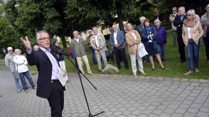 Neubiberg: Neubibergs Bürgermeister Günter Heyland sieht sich immer wieder mit Protesten von Anwohnern konfrontiert.