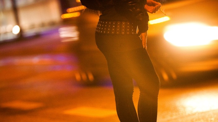 Prostituierte am Straßenstrich in der Hansastraße in München, 2012