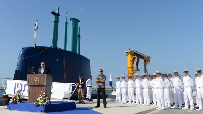 Benjamin Netanyahu Welcomes Israeli Navy's Fourth German Built Dolphin Class Submarine