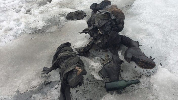 Leichen im Eis gefunden