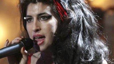 Skandal-Sängerin: Zusammenbruch? Amy Winehouse ist wieder einmal im Krankenhaus.