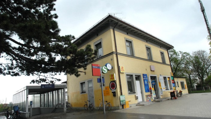 Feldkirchen: Der Feldkirchner S-Bahnhof soll barrierefrei werden. An der Seestraße soll ein Busbahnhof entstehen.