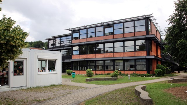Herrsching: Für 1,3 Millionen Euro soll der Pausenhof der Christian-Morgenstern-Volksschule in Herrsching saniert werden.