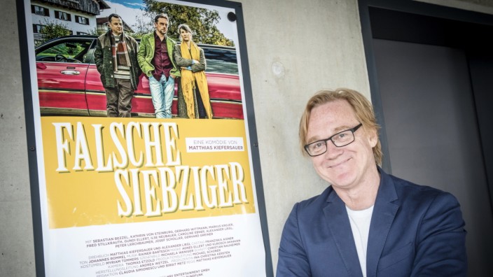 Die schrägen Seiten des Lebens: Am Sonntag, 19.30 Uhr, wird der Kabarettist, Schauspieler und Autor Alexander Liegl in der Schlossberghalle dabei sien, wenn "Falsche Siebziger" gezeigt wird.