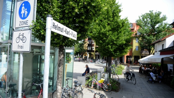 Garching: Eine Durchfahrt über den Helmut-Karl-Platz ist künftig nur für Rettungsdienste möglich.