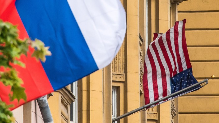 Abzug Bediensteter aus US-Vertretungen in Russland: Die US-Botschaft in Moskau - im Bild der ältere Gebäudekomplex - ist in den Mittelpunkt der Auseinandersetzung zwischen den USA und Russland gerückt.