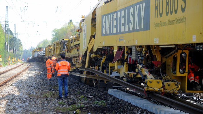 Gleisbauarbeiten in Planegg, 2016