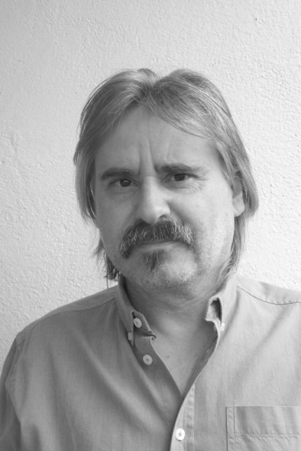 Außenansicht: Klaus Hanisch, 57, arbeitet als Journalist und Buchautor in Mainfranken und Prag.