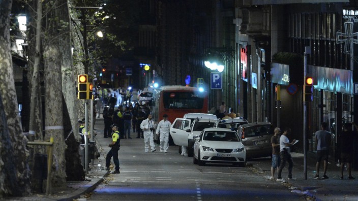 Islamistenszene: Die Flaniermeile Las Ramblas nach dem Terroranschlag am Donnerstagabend.