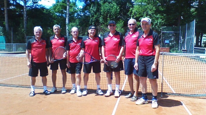 Fürstenfeldbruck: Die Bezirks-Super-Liga hat die Ü70-Mannschaft der Brucker Tennisfreunde beherrscht.