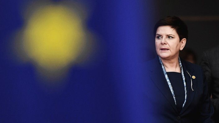 FILE PHOTO: Poland's Prime Minister Beata Szydlo arrives at the EU summit in Brussels