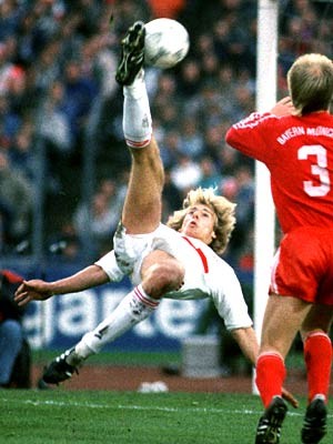 Fußball Bundesliga Torjäger Jürgen Klinsmann Stuttgart