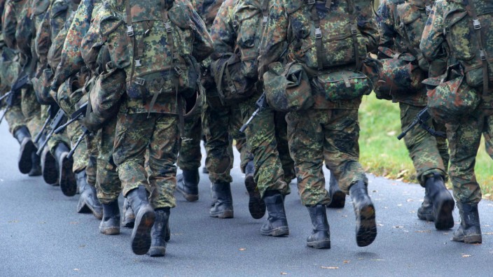 Soldaten marschieren