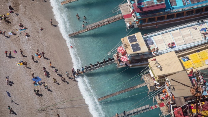 Türkei-Urlaub: Touristen in Ölüdeniz