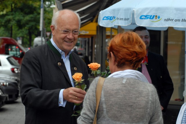 Hans-Peter Uhl bei einem CSU-Wahlkampf- Event in München, 2009