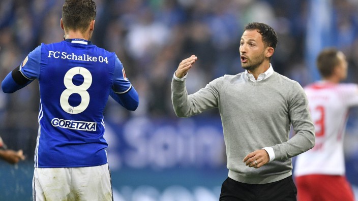 Schalke 04: Auf Schalke angetreten mit einiger Entschiedenheit: Bundesliga-Neuling Domenico Tedesco.
