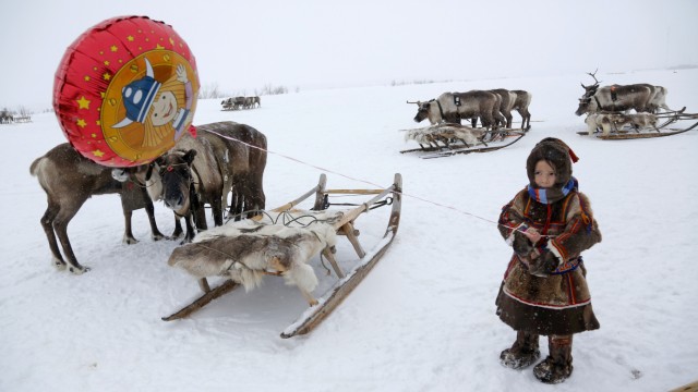 Nomaden in Sibirien: Trotz ihrer traditionellen Lebensweise lassen die Nomaden - wo es passt - die Moderne und Besucher an ihrem Leben teilhaben.