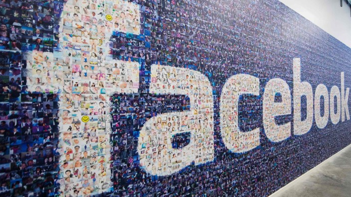 Facebook: Mit mehr als zwei Milliarden Nutzern ist Facebook ein Spiegelbild der Gesellschaft - und damit auch ein Ort für Hass und Menschenverachtung.