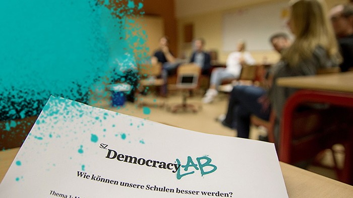 "Democracy Lab" in Köln: Das SZ Democracy Lab ist eine Einladung zum Mitdiskutieren.