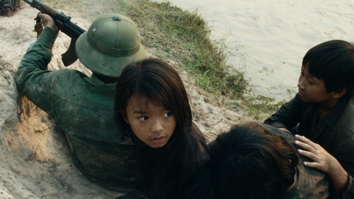 Der weite Weg der Hoffnung (Originaltitel First They Killed My Father: A Daughter of Cambodia)
Produktionsfoto