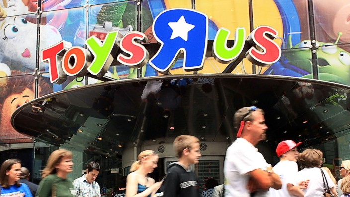Toys-R-Us Aims To Raise Money Through Initial Public Offering