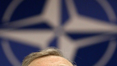 Spielball der Interessen: Nato-Generalsekretär Jaap De Hoop Scheffer in Brüssel.