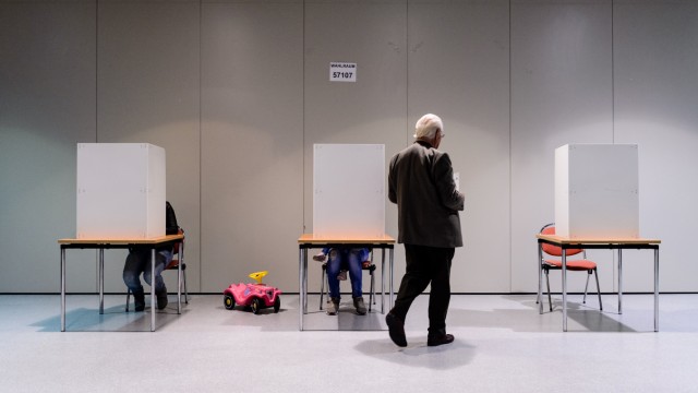 Germans Go The Polls In Federal Elections