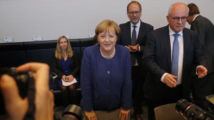 **BESTPIX** CDU Bundestag Meets Following Federal Elections