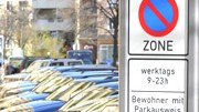 Lizenzgebiete: Wald aus Schildern und Automaten: Lizenzgebiet in München.