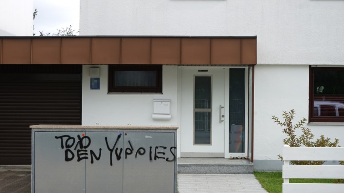 Vandalismus in München: Die Polizei sucht die Urheber der Schmierereien, wie hier in Trudering.