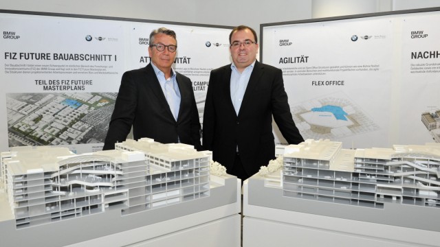 Autobauer: Für den Bau ist Klaus Kapp (rechts) zuständig, für das Gesamtprojekt Martin Hahm. Der Entwurf kommt vom Architekturbüro Henn.