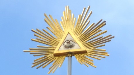 Neuer Name für Gott: Das Auge der Vorsehung, auch Gottes Auge genannt, ist ein Bildnis, das geschlechter- und altersübergreifend ist.