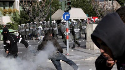 Griechenland: Gewalttätige Proteste in Athen auch während der Gewerkschaftsdemonstration.